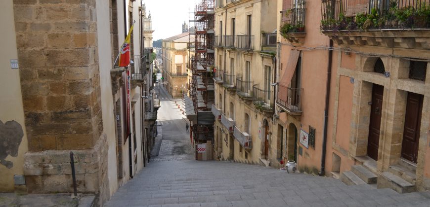 Casa in Vendita a Caltagirone (Catania)