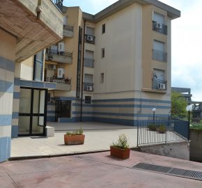 Garage/ Deposito/ Magazzino in Vendita a Caltagirone (Catania)