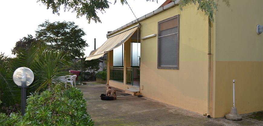 Terreno con Fabbricato in Vendita Caltagirone (Catania)