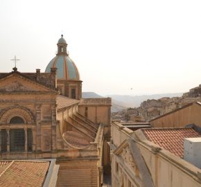 Appartamento in Vendita a Caltagirone (Catania)