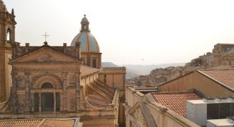Appartamento in Vendita a Caltagirone (Catania)